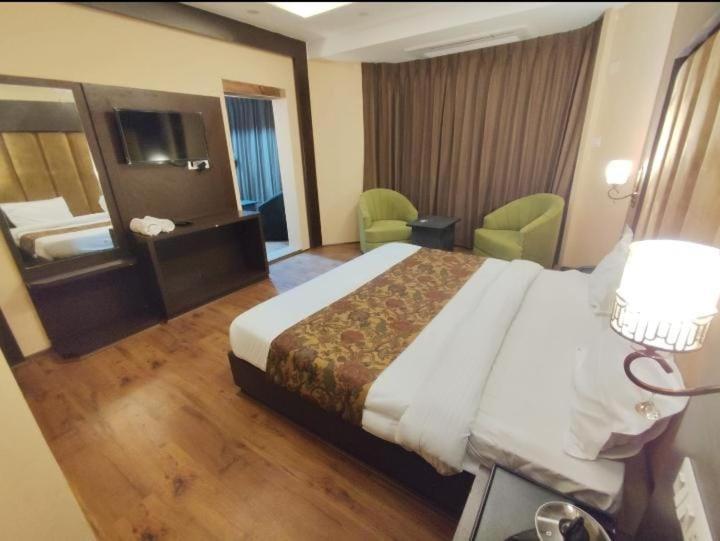 Hotel Zoon Dabb Srinagar Airport Kashmir Exterior foto